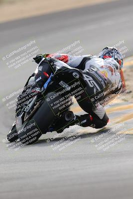 media/Dec-17-2022-SoCal Trackdays (Sat) [[224abd9271]]/Turn 10 Backside (120pm)/